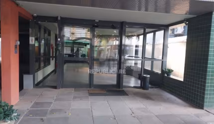 Excelente Conjunto Comercial com BOX, Zona dos Tribunais.