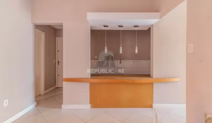 APARTAMENTO DE 54M², 2 DORMITÓRIOS, 1 SUÍTE - BAIRRO PETRÓPOLIS