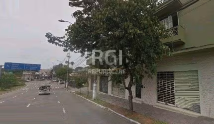 Loja para Venda - 74m², 0 dormitórios, Teresópolis