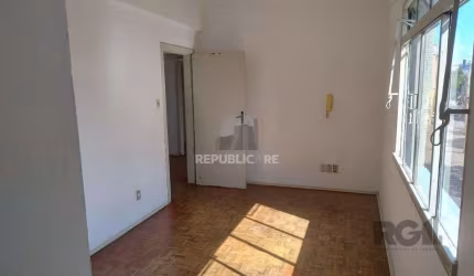 Apartamento 1 dormitórios à venda Floresta Porto Alegre/RS