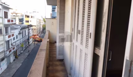 Apartamento com 3 dormitórios no Bairro Centro Histórico