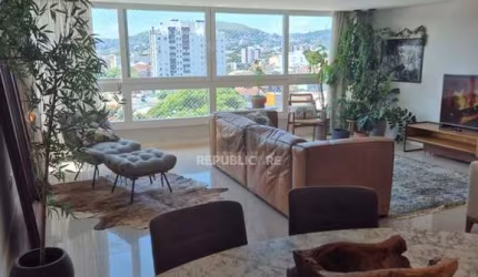 Ótimo apartamento na Medianeira de 3 dormitórios e 2 vagas