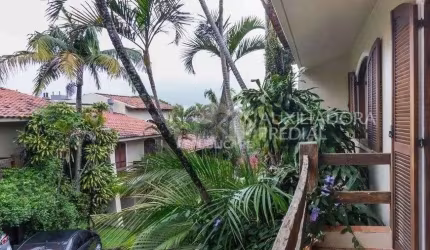 CASA CONDOMINIO 3 DORMITÓRIOS FECHADO ZONA SUL PORTO ALEGRE