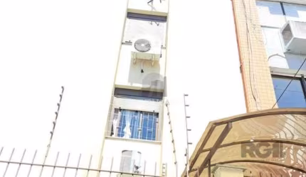 Apartamento de 2 quartos, suíte e 2 vagas de garagem no bairro Bom Fim em POA/RS