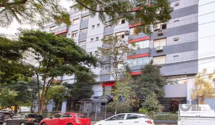 Cobertura duplex no bairro Auxiliadora de 2 dormitórios  2 vagas e terraço