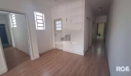 Apartamento 2 dormitórios à venda Petrópolis Porto Alegre/RS