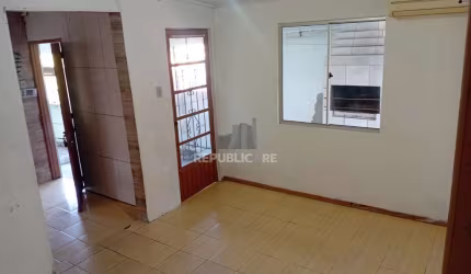 Casa 3 dormitórios à venda Partenon Porto Alegre/RS