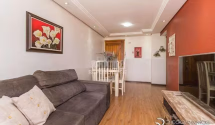 Apartamento á Venda - 71.5m², 2 dormitórios, sendo 1 suíte, 1 vaga - Petrópolis