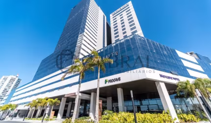 Sala comercial com 1 sala para alugar no Centro, Itajaí  por R$ 28.000