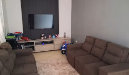Casa térrea com 3 dormitórios, suíte, área gourmet