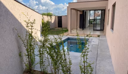 Casa Térrea com 3 suítes e piscina, em um dos melhores condomínios de Sorocaba.