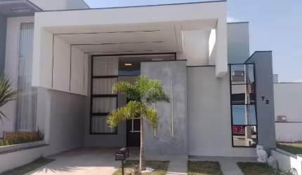CASA EM CONDOMÍNIO