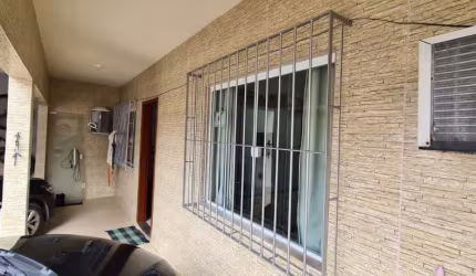 Casa para Venda em Rio de Janeiro, Campo Grande, 4 dormitórios, 1 suíte, 3 banheiros, 5 vagas