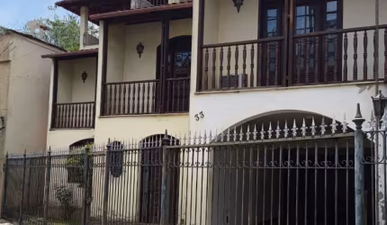 Casa  3 quartos, 2 suites à venda no Bairro Santa Cecília - Juiz de Fora - MG