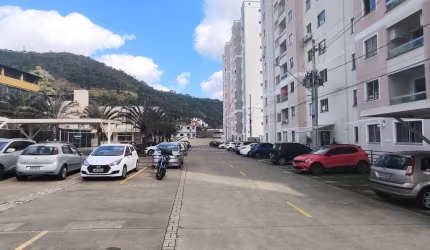 2 quartos, suíte e elevador à venda no Bairro Democrata!