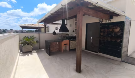 Linda cobertura 4 quartos, 2 suites no bairro São Pedro - Juiz de Fora !