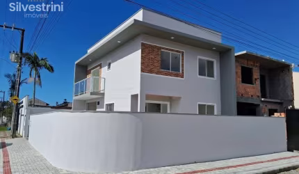 SOBRADO ALTO PADRÃO COM 3 DORMITORIOS SENDO 1 SUITE