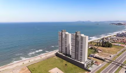 Apartamento com 2 quartos - Empreendimento frente mar