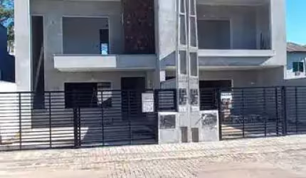 Sobrado em Construção no Bairro Itacolomi, Balneário Piçarras, SC