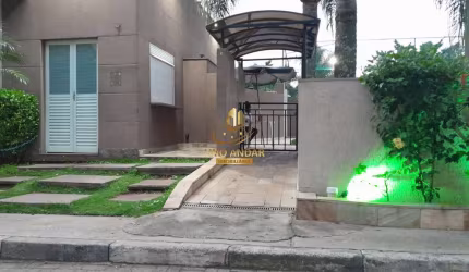 Imperdível casa de luxo em condomínio no Jardim Santa Maria, São Paulo-SP: 4 quartos, 4 suítes, 1 sala, 5 banheiros, 4 vagas de garagem, 140m².
