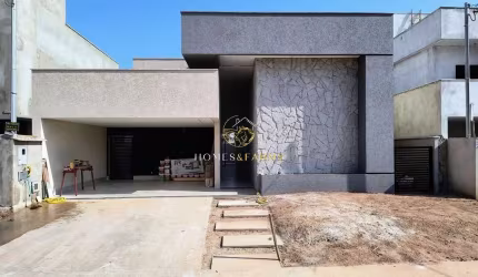 CASA TÉRREA A VENDA NO CONDOMÍNIO JARDINS PORTO EM SENADOR CANEDO - GO.
