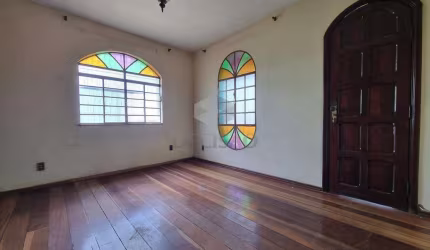 Casa à venda, 4 quartos, 1 suíte, 4 vagas, Paraíso - Belo Horizonte/MG