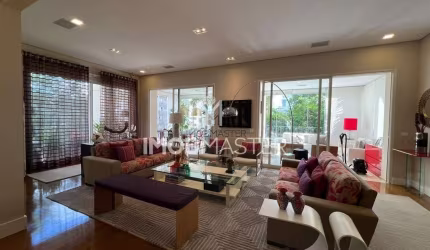 Sofisticado apartamento de 438m2 no  Itaim Bibi.