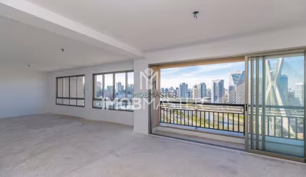 Apartamento de 252m2 com vista para a Ponte Estaiada.