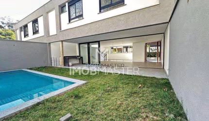 Ampla casa de condomínio no Alto da Boa Vista