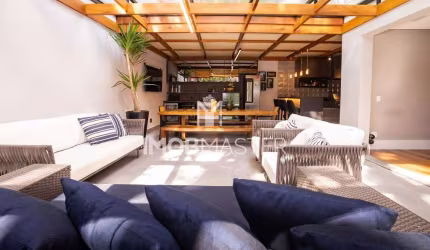 Casa de condomínio com 573 m², 4 quartos sendo 3 suítes à venda no bairro Cidade Jardim.