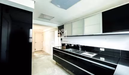 Apartamento com 276 m², 4 quartos sendo 2 suítes à venda no bairro Campo Belo.
