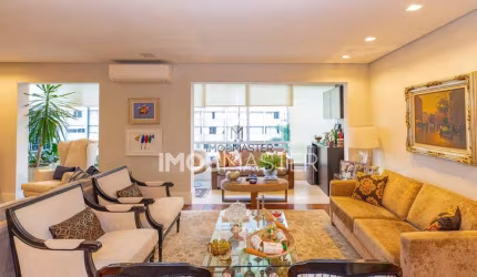 Elegante apartamento em Moema.