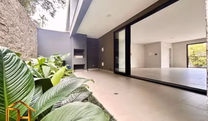 Espetacular casa de alto padrão com 3 suítes e elevador no bairro América