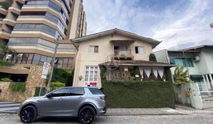 Casa com 3 dormitórios, 400 m² - venda por R$ 1.470.000,00 ou aluguel por R$ 6.000,00/mês - Jardim Blumenau - Blumenau/SC