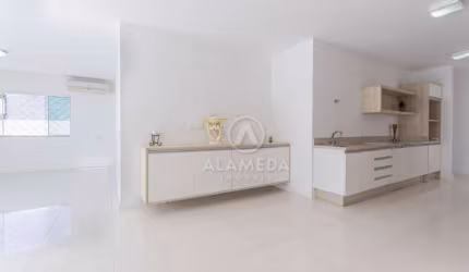 Casa com 4 dormitórios à venda, 490 m² por R$ 3.800.000,00 - Praia dos Amores - Balneário Camboriú/SC