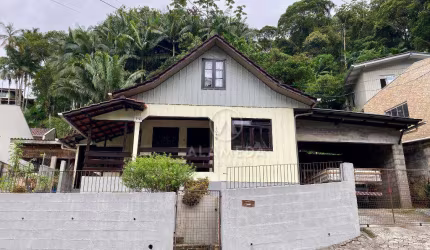 Casa com 3 dormitórios à venda, 103 m² por R$ 300.000,00 - Valparaíso - Blumenau/SC
