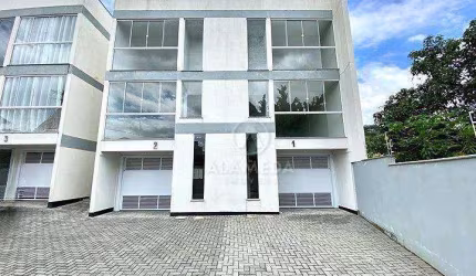Sobrado à venda, 144 m² por R$ 650.000,00 - Água Verde - Blumenau/SC