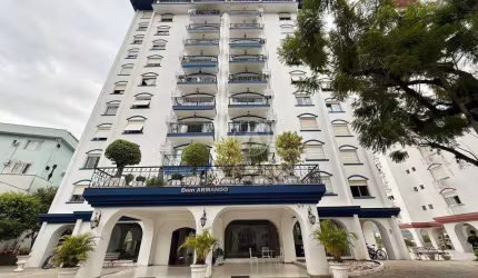 Apartamento com 3 dormitórios à venda por R$ 580.000 - Garcia - Blumenau/SC