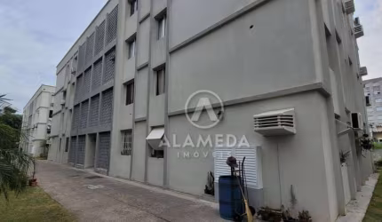 Apartamento com 4 dormitórios para alugar, 155 m² por R$ 2.700,00/mês - Garcia - Blumenau/SC