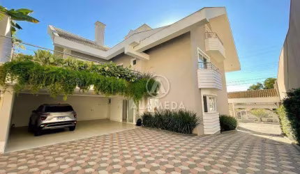 Casa com 3 dormitórios à venda, 441 m² por R$ 2.980.000,08 - Escola Agrícola - Blumenau/SC