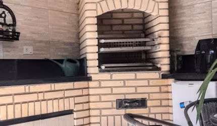 Casa Linda, tipo sobrado com 111 m. com 2 quartos com suítes, perto do shopping campo limpo