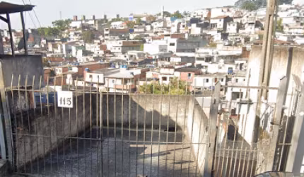 Terreno com Casa - Embu das Artes - 125m²
