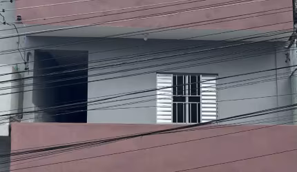 Casa de 4 cômodos - R$ 1.250,00 - Pq do Lago