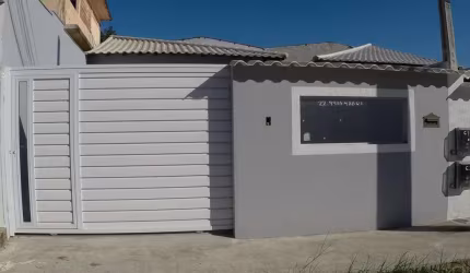 Casa para Venda em São Pedro da Aldeia, Balneário das Conchas, 3 dormitórios, 1 suíte, 1 banheiro, 1 vaga
