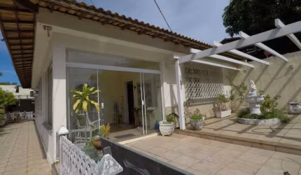 Casa para Venda em São Pedro da Aldeia, Boqueirão, 3 dormitórios, 1 banheiro, 4 vagas