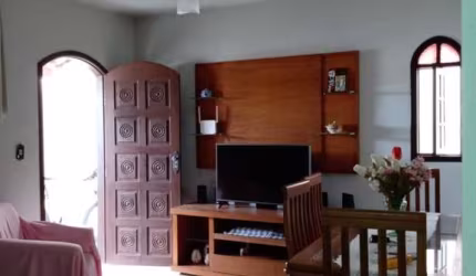 Casa para Venda em São Pedro da Aldeia, Estação, 3 dormitórios, 1 suíte, 1 banheiro, 2 vagas