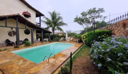 Casa para Venda em São Pedro da Aldeia, Balneário São Pedro, 7 dormitórios, 1 suíte, 6 banheiros, 2 vagas