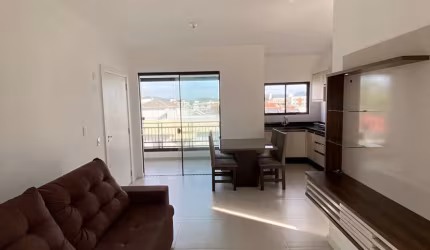 Lindo Apartamento Semimobiliado à Venda no Bairro Universitário em Tijucas/SC