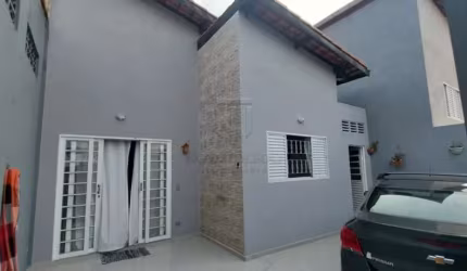 Casa Padrão - 2 dormitórios -  venda - Jardim Paraíso - 60m² -