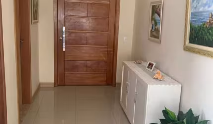 SOBRADO A VENDA NO RESIDENCIAL JAGUARY URBANOVA - 4 SUITES - 360M²